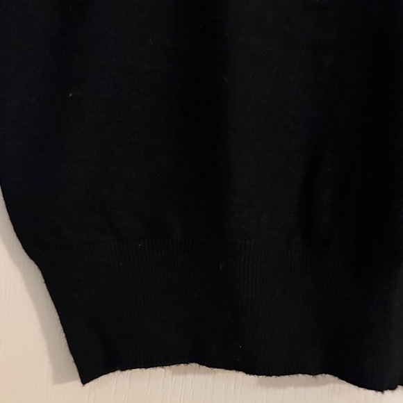 Vero Moda Black Mock Neck Knit & Ruffle Trim Sweater, size Small - Picture 7 of 9